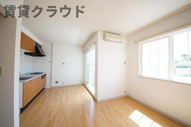 ヴェルデュールちはら台の居間・リビング|ゆったりとしたリビングです