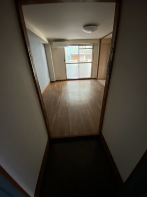 【玄関】 | メゾンシンセイ