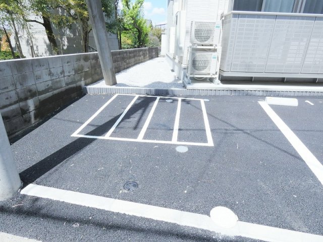 エスペランサの駐車場