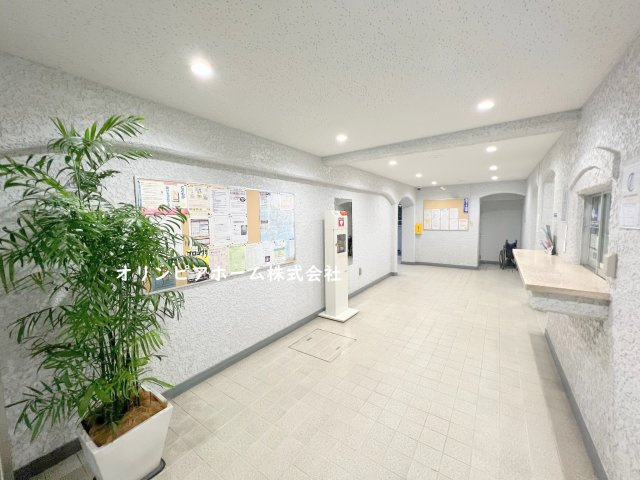 木場ハイツ　新　規　リ　ノベーション済のエントランス