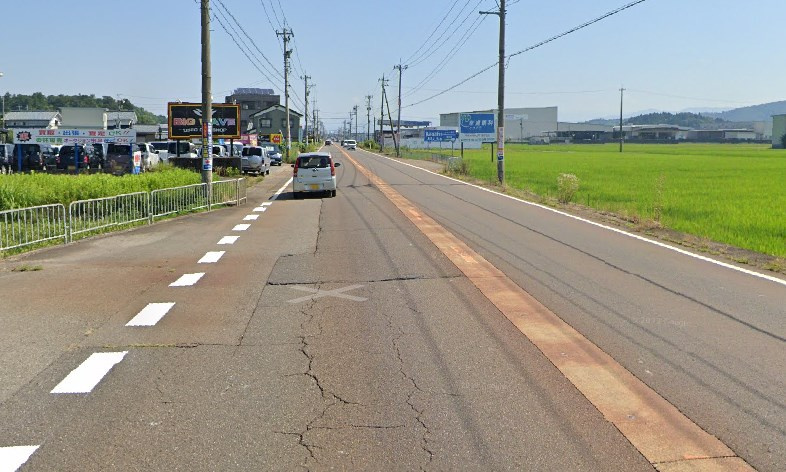 福井市上江尻町　土地の前面道路含む現地写真