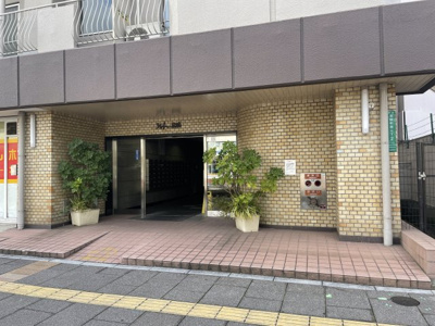 【エントランス】 | シャトー宿院 | 毎日通るエントランスはこのようになっています