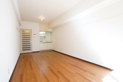 【洋室】 | ロイヤルパレス原宿