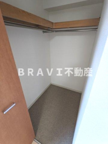 ドゥーエ森ノ宮 BRAVI不動産の収納|【ドゥーエ森ノ宮】たっぷりとした収納スペースです