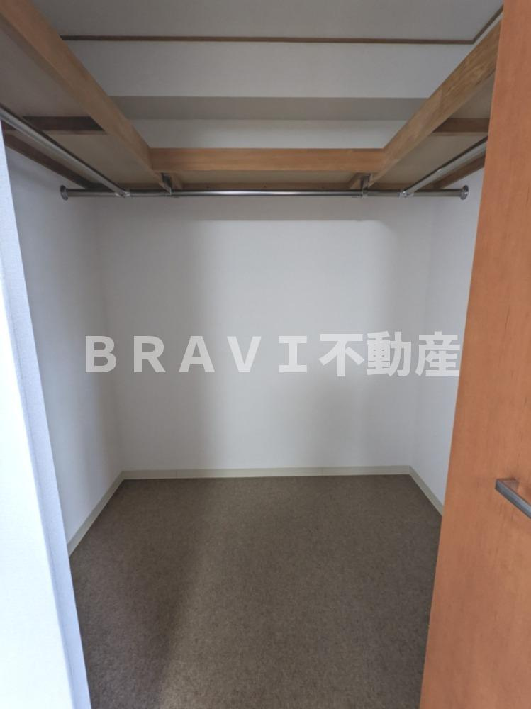 ドゥーエ森ノ宮 BRAVI不動産の収納|【ドゥーエ森ノ宮】たっぷりとした収納スペースです