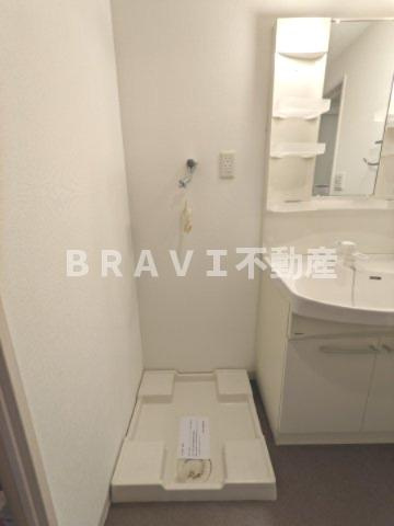 ドゥーエ森ノ宮 BRAVI不動産の設備|【ドゥーエ森ノ宮】洗濯機置場