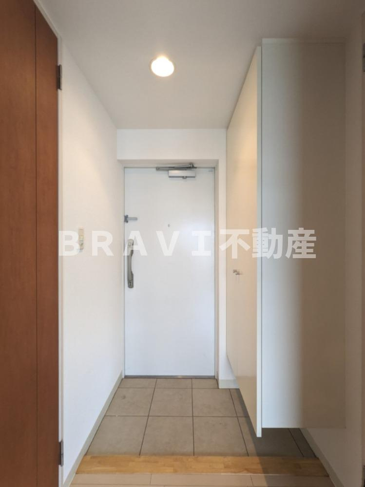 ドゥーエ森ノ宮 BRAVI不動産の玄関|【ドゥーエ森ノ宮】ちょうど良い玄関