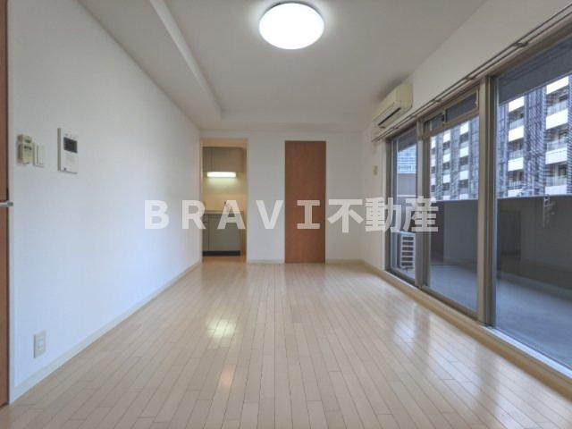 ドゥーエ森ノ宮 BRAVI不動産の洋室|【ドゥーエ森ノ宮】スタンダードな洋室です