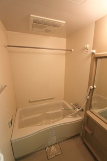 【浴室】 | Est Luce