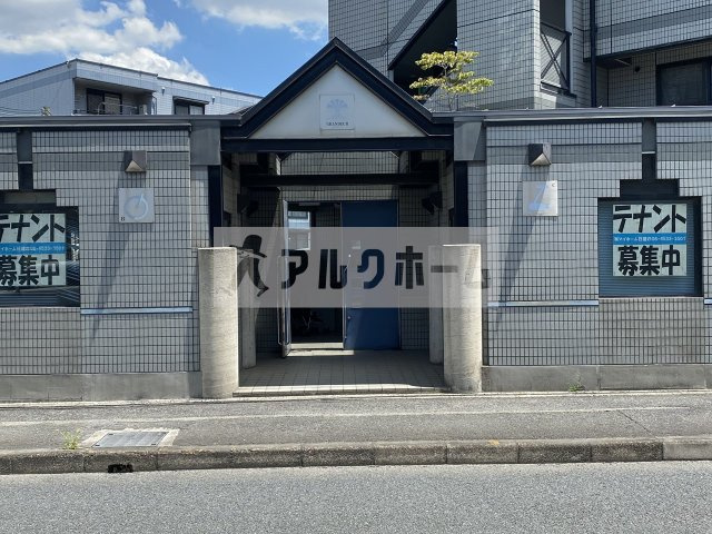 グランドゥールのエントランス|グランドゥール（八尾市太田）　エントランス
