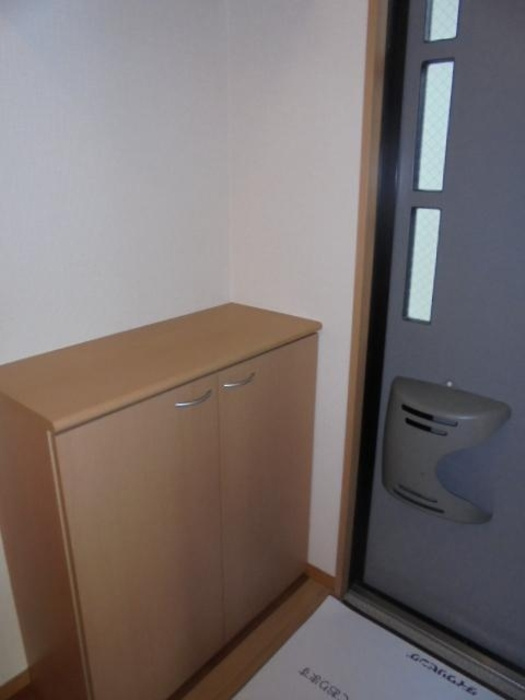 セジュール是政の玄関