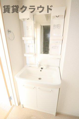 ハーバーシティ　ビオラの洗面所|ゆったりとスペースのある洗面所