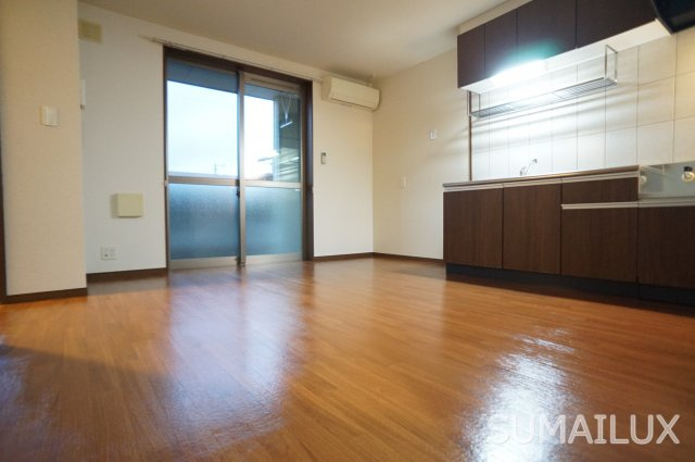 熊本市西区上代３丁目の賃貸マンションの居間・リビング