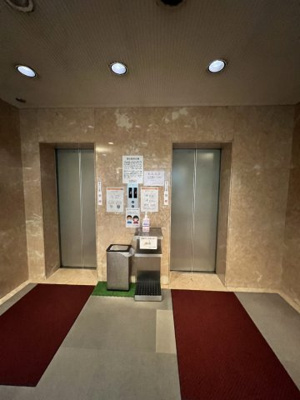 【ロビー】 | ルネ御苑プラザ