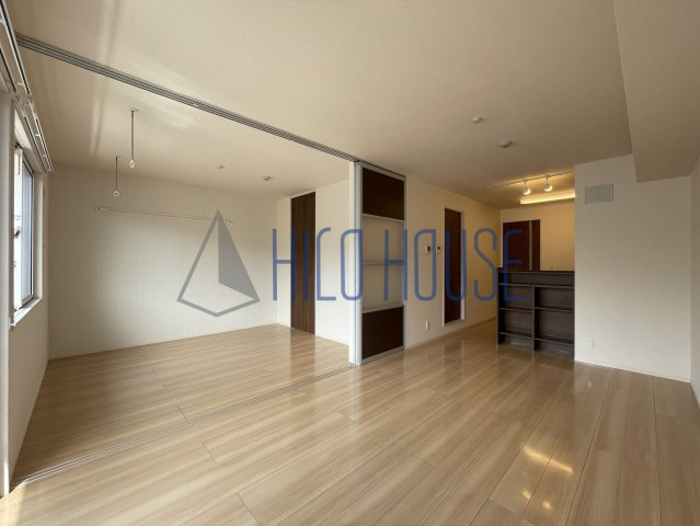 ベルフール花影の居間・リビング