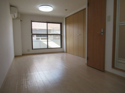 【寝室】 | セジュール八戸ノ里（八戸ノ里賃貸） | 洋室です