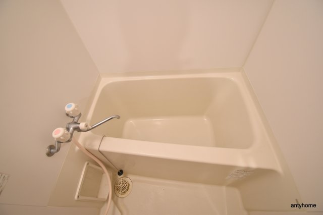 カルム千昇2　仲介手数料無料の浴室