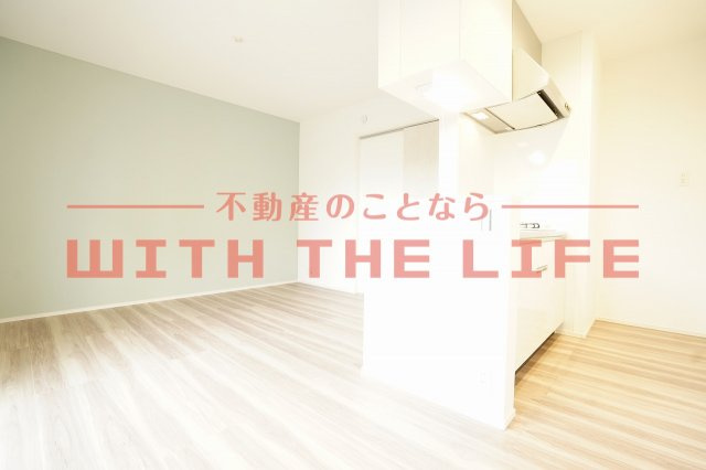 ルシェラン【キャッシュバック対象物件】の居間・リビング|ゆったりとしたリビングです