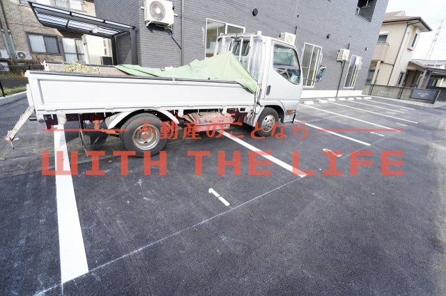 ルシェラン【キャッシュバック対象物件】の駐車場|駐車場に車を止められます