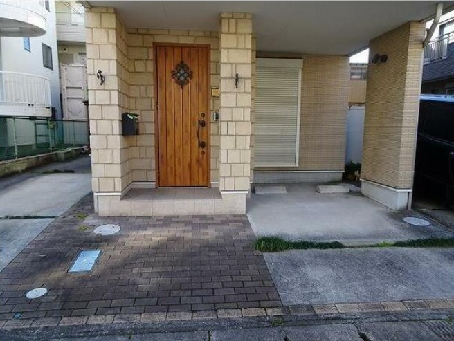 北栄２丁目貸家のエントランス