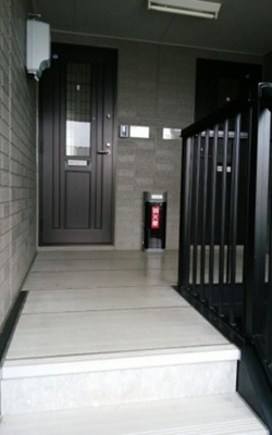 【エントランス】 | フローラルコートＣ