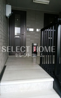 【エントランス】 | フローラルコートＣ | 清潔なエントランスです