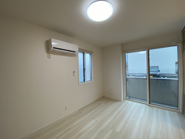 スマイルオンの居間・リビング