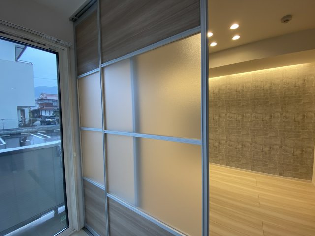 スマイルオンの洋室