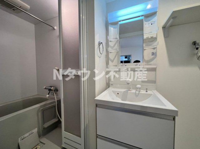 【洗面所】 | ハーモニーテラス茶屋坂通 | スペースが確保できる洗面所です