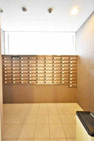 大阪市東成区大今里３丁目の賃貸マンションのロビー
