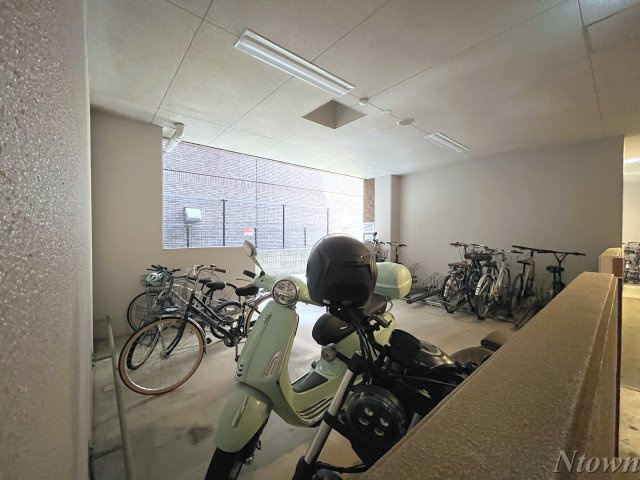 【その他共用部分】 | プレサンス泉セレグレード | 駐輪場です