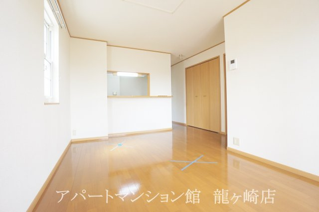 フォレスト　Ｋの居間・リビング