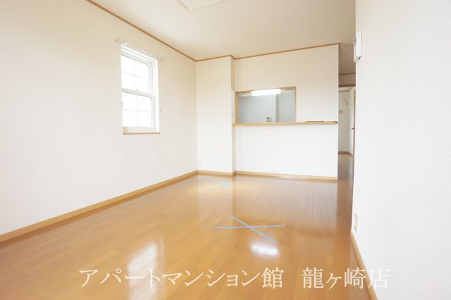 フォレスト　Ｋの居間・リビング