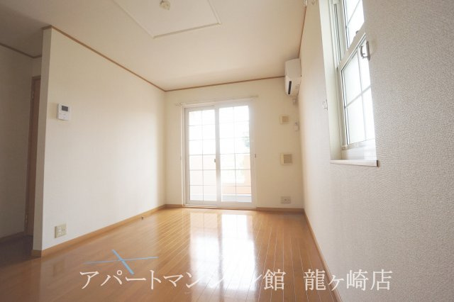 フォレスト　Ｋの居間・リビング