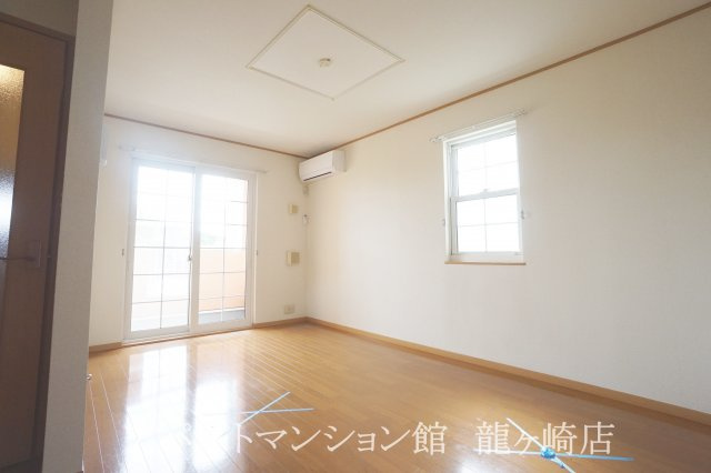 フォレスト　Ｋの居間・リビング