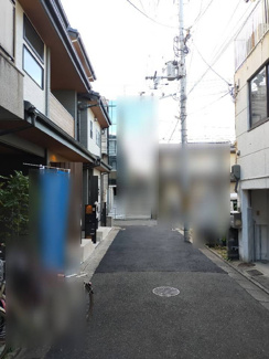 【前面道路含む現地写真】