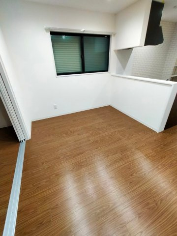 【居間・リビング】 | ルミナス岩田町