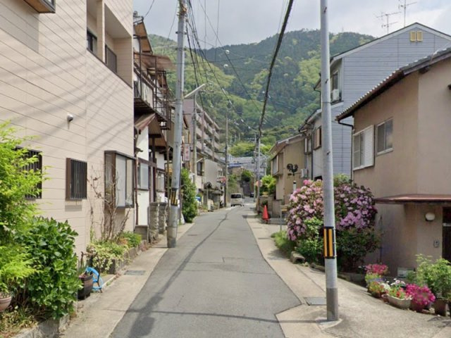【前面道路含む現地写真】 | 山科区大宅古海道町　中古戸建（賃貸オーナーチェンジ）