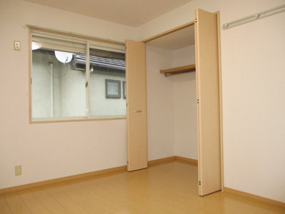 【洋室】 | グリーンコート貝塚2号館