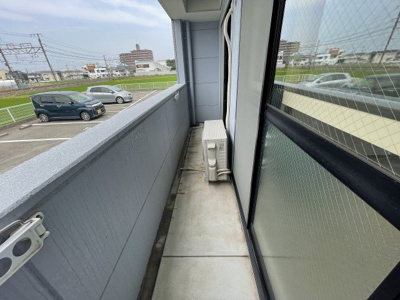 【バルコニー】 | ハッピースリーヒルズ | リビング収納２