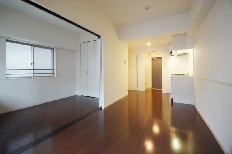 ドゥーエ平尾の居間・リビング|ドゥーエ平尾(1LDK) リビング　画像は別部屋　反転の可能性あり