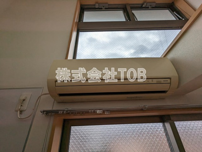 【設備】 | アップライン | リビングエアコン※クリーニング中の写真※