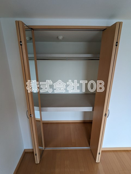 【収納】 | アップライン | 洋室収納※クリーニング中の写真※
