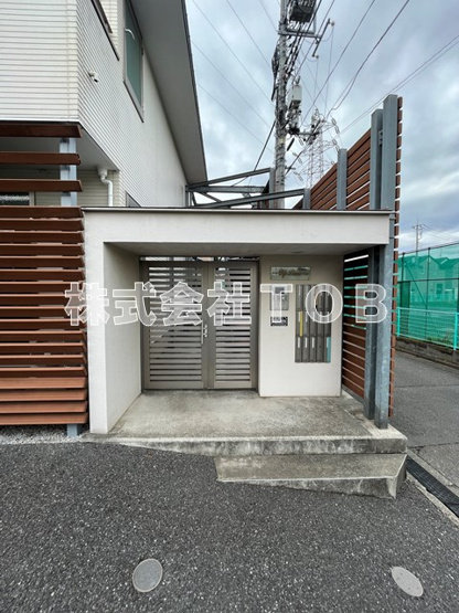 【エントランス】 | アップライン