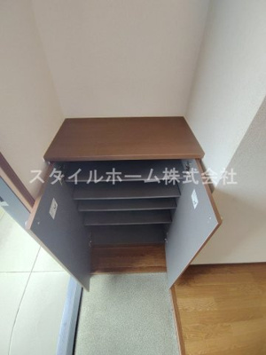 【玄関】 | グリーンステージ藤沢Ⅱ | 別部屋写真です。