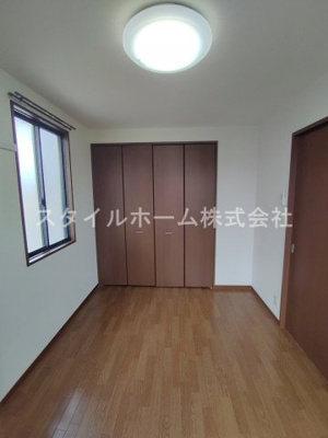 【居間・リビング】 | グリーンステージ藤沢Ⅱ | 別部屋写真です。