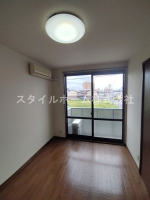 【内装】 | グリーンステージ藤沢Ⅱ | 別部屋写真です。