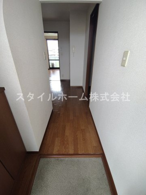 【玄関】 | グリーンステージ藤沢Ⅱ | 別部屋写真です。