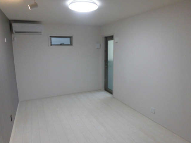 フジパレス新通Ⅱ番館の居間・リビング