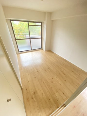 【洋室】 | 新千里ハイツこうじ
